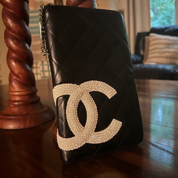 Traded CHANEL Swarovski 🤩 Crystal strassed clutch - Picture 3 of 16